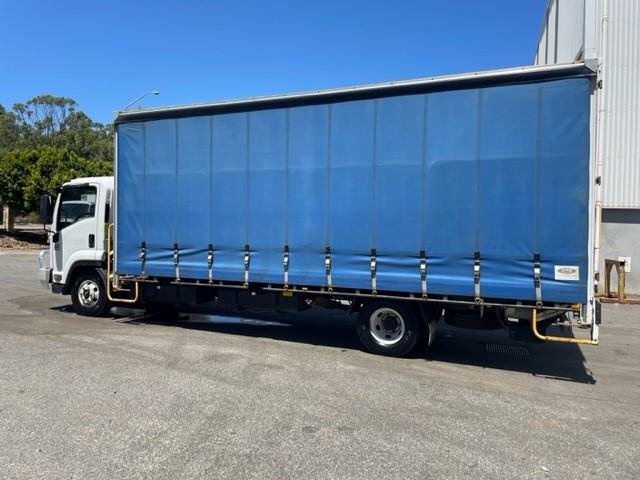 2014 Isuzu Frr 500 Long F SERIES WHITE