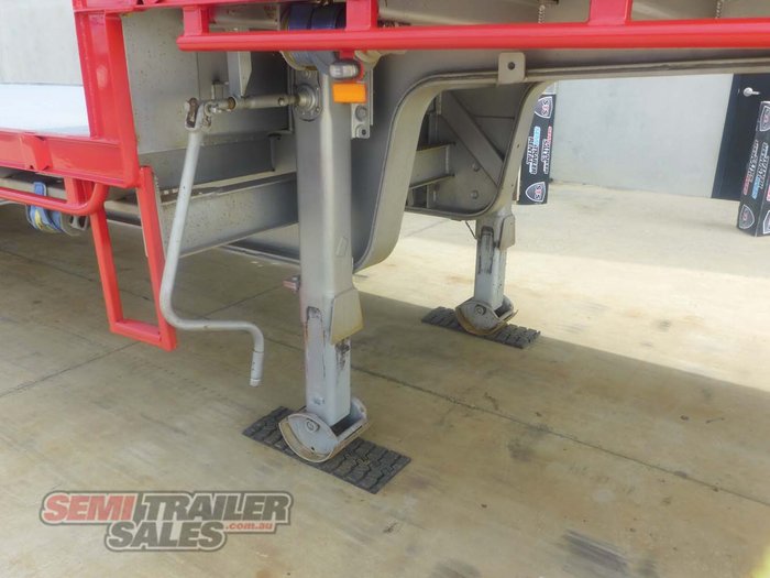 2011 Vawdrey 44FT Dropdeck Road Train Lead