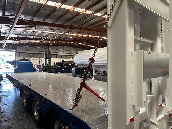 2025 STONESTAR Low Loader With Gooseneck