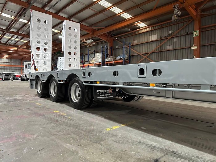 2025 STONESTAR Low Loader With Gooseneck