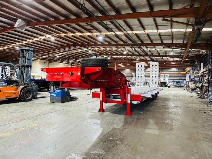 2025 STONESTAR Low Loader With Gooseneck