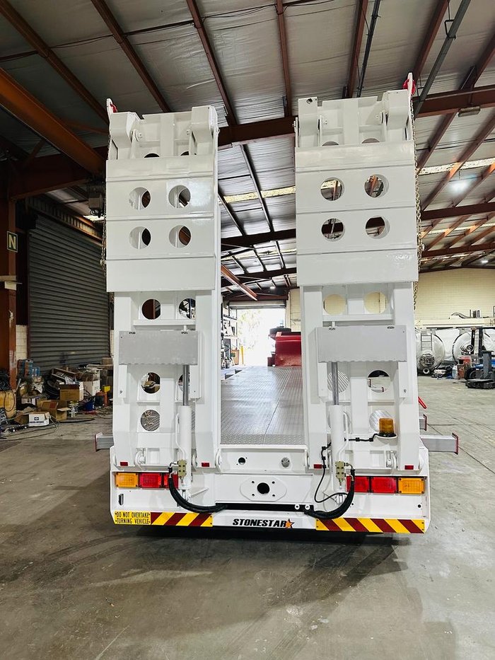 2025 STONESTAR Low Loader With Gooseneck