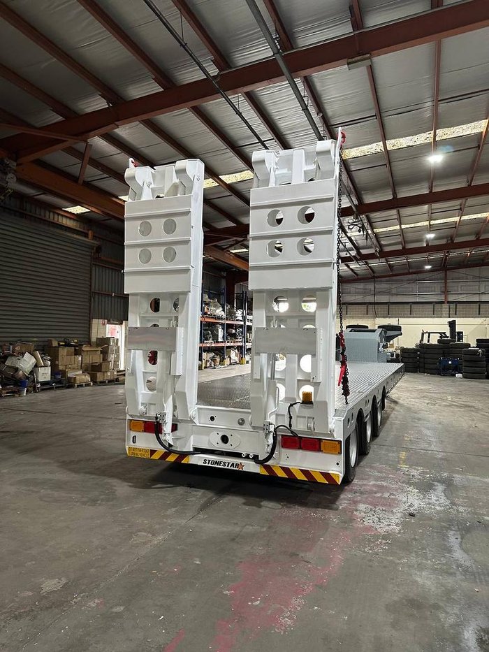 2025 STONESTAR Low Loader With Gooseneck