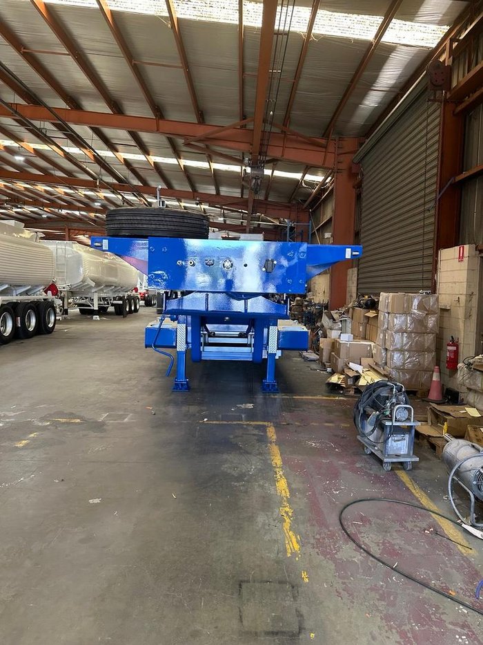 2025 STONESTAR Low Loader With Gooseneck