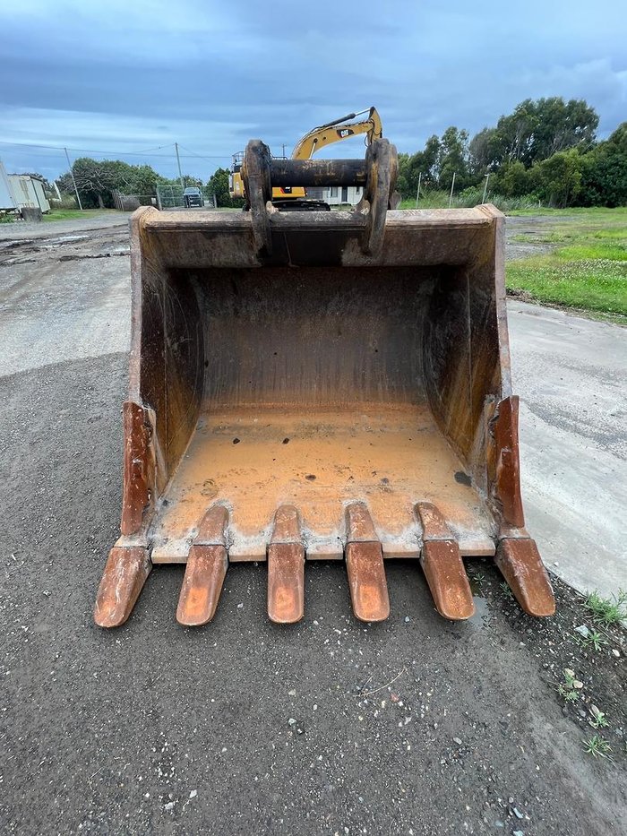 2018 Caterpillar 349Fl