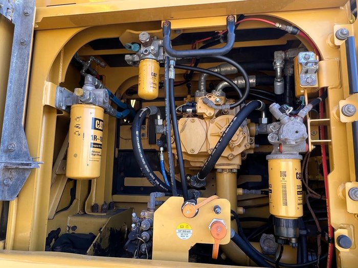 2018 Caterpillar 349Fl