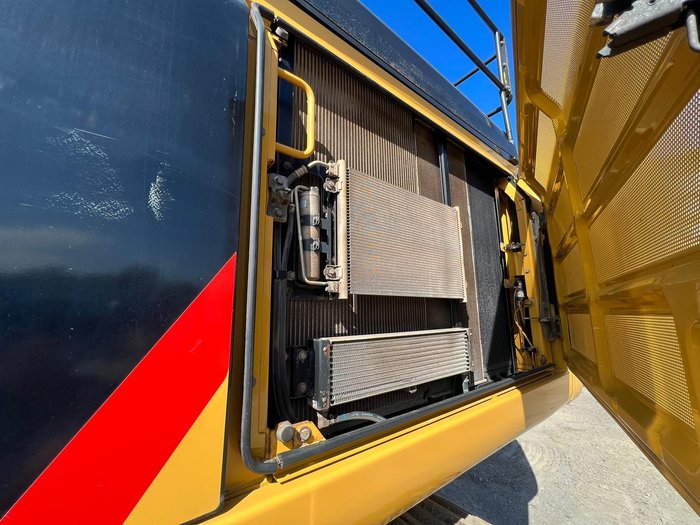 2018 Caterpillar 349Fl