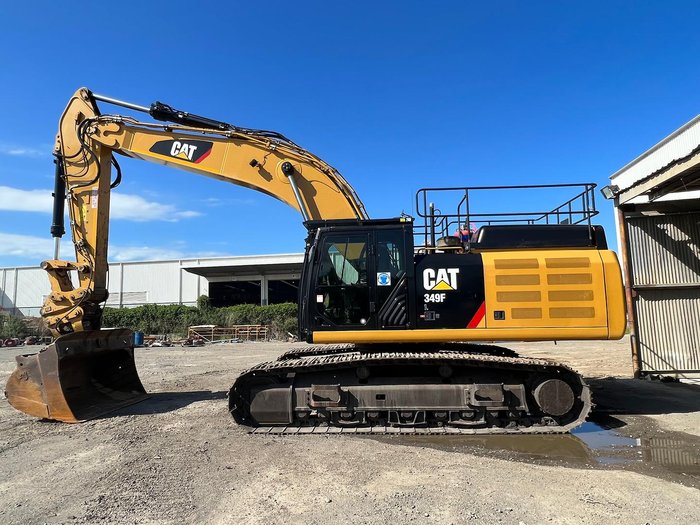 2018 Caterpillar 349Fl