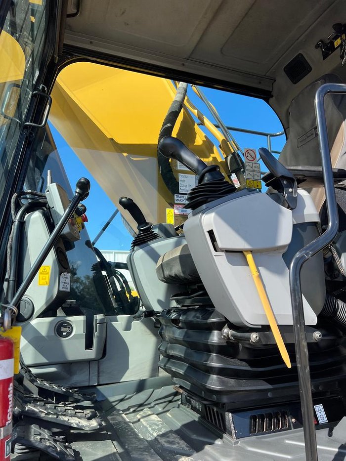 2018 Caterpillar 349Fl