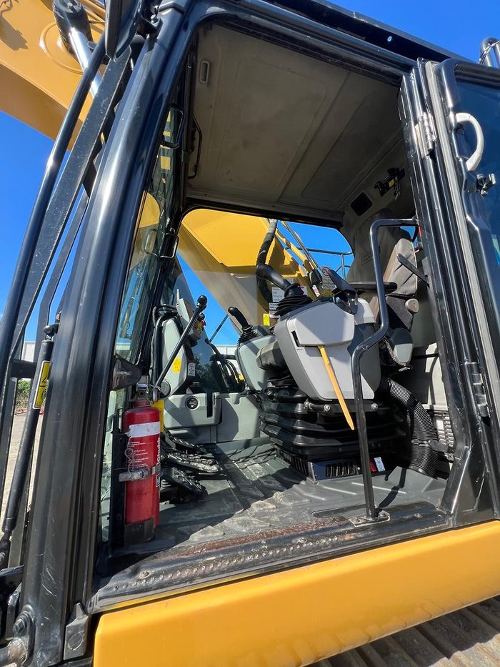 2018 Caterpillar 349Fl