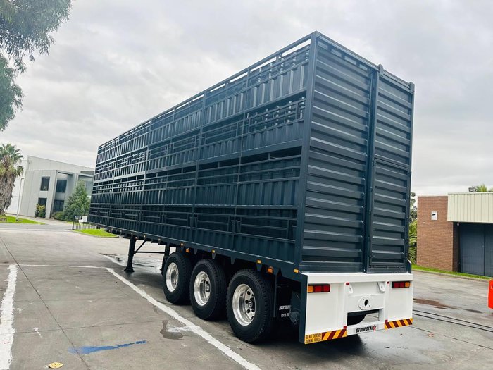 2025 STONSTAR Livestock Trailer GREY