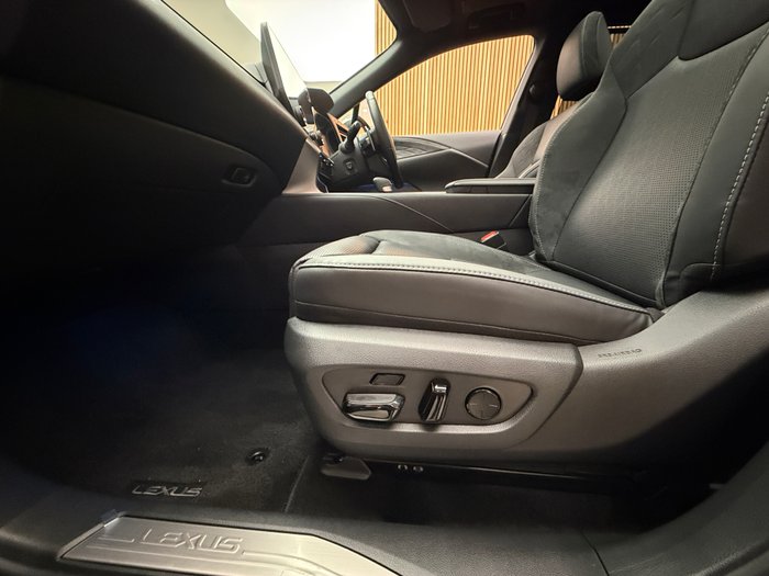 2025 Lexus RX450h+ Sports Luxury 2.5L Hybrid Auto CVT Wagon