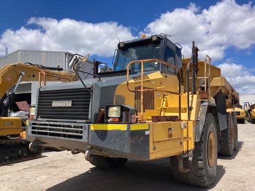 2011 Komatsu Hm400-2