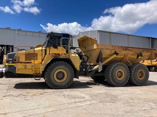 2011 Komatsu Hm400-2