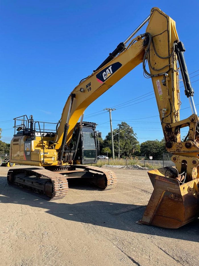 2016 Caterpillar 330Fl