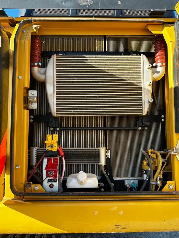 2016 Caterpillar 330Fl