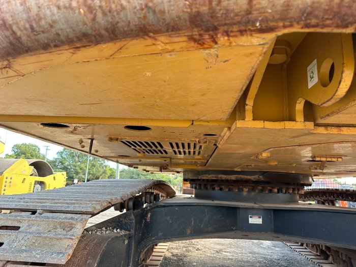 2016 Caterpillar 330Fl