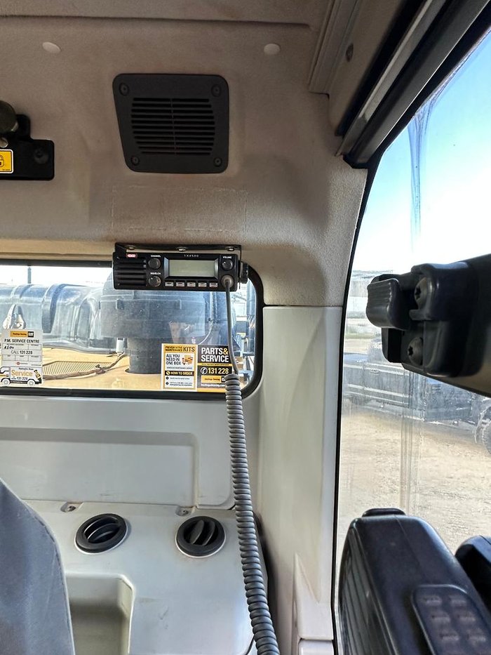 2016 Caterpillar 330Fl