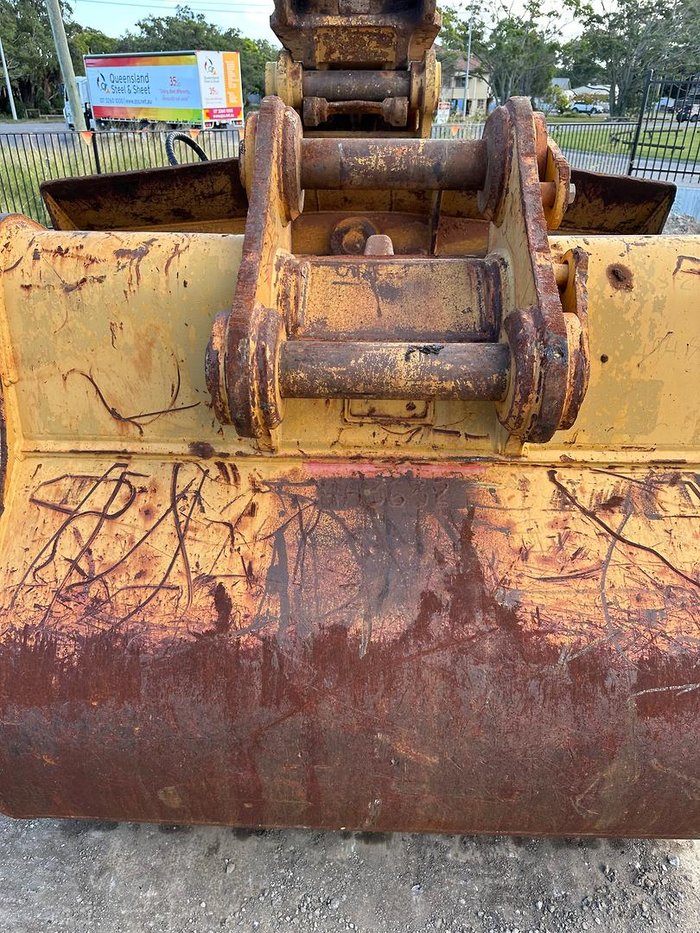 2016 Caterpillar 330Fl