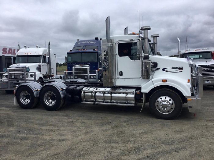 2015 Kenworth T409sar Fully Speced 684000Klm E5 X Locks 97T $219000+Gst T409 SAR E5 WHITE
