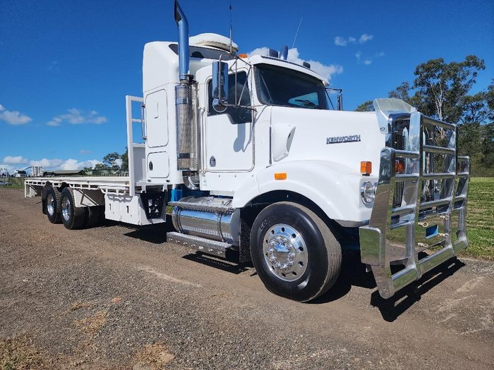 2004 Kenworth T404sar 36Inch Bunk  , Auto , 24Ft Tray