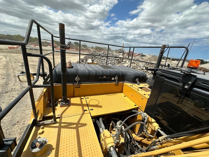2013 Caterpillar 329El Yellow