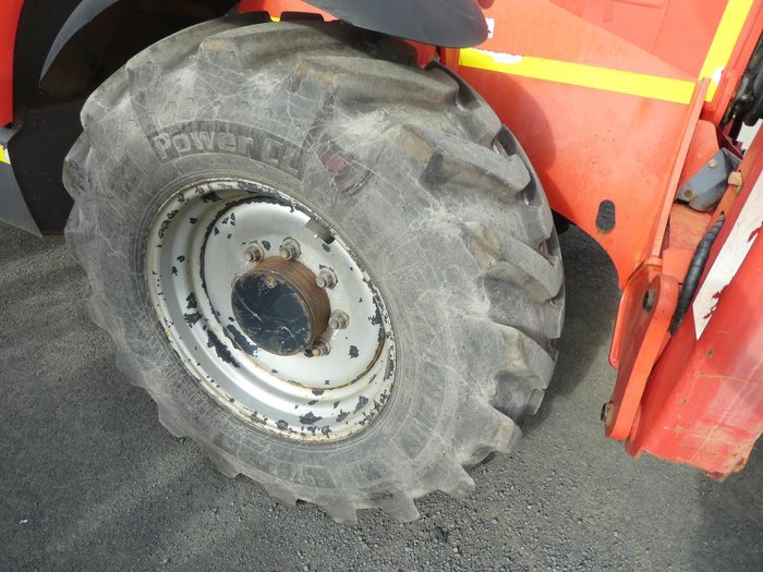 2011 Manitou Mt1440 RED