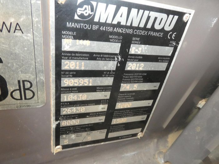 2011 Manitou Mt1440 RED