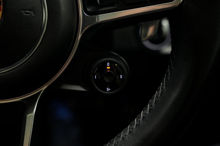 2020 Porsche Cayenne GTS