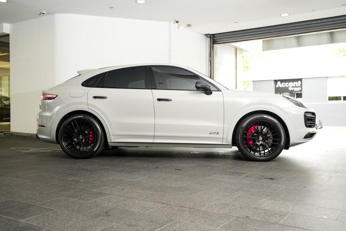 2020 Porsche Cayenne GTS