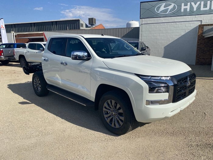 2025 MITSUBISHI Triton GLS