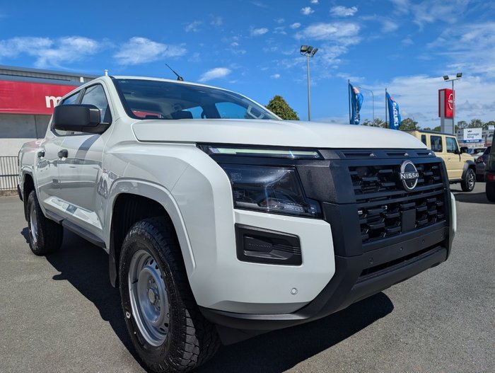 2026 NISSAN NAVARA SL