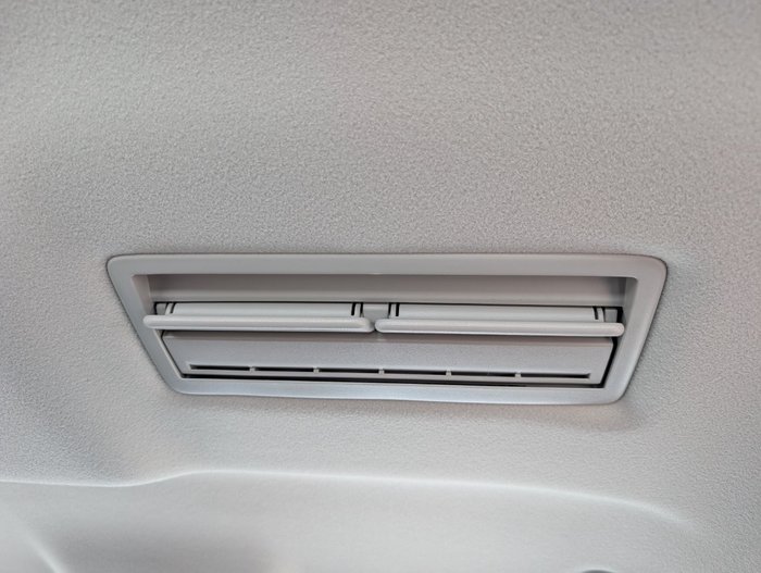 2026 NISSAN NAVARA SL