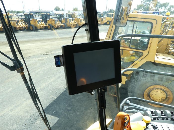 2009 New Holland Cr9060 YELLOW