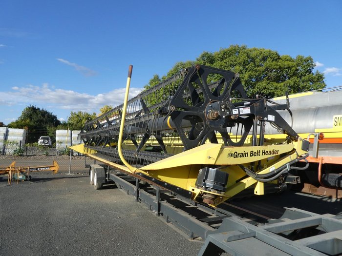 2009 New Holland Cr9060 YELLOW