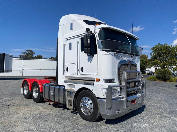 2014 Kenworth K200 600Hp 2.3 CAB White
