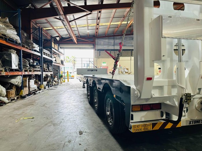 Stonestar Drop Deck Widener 19.5 Axle