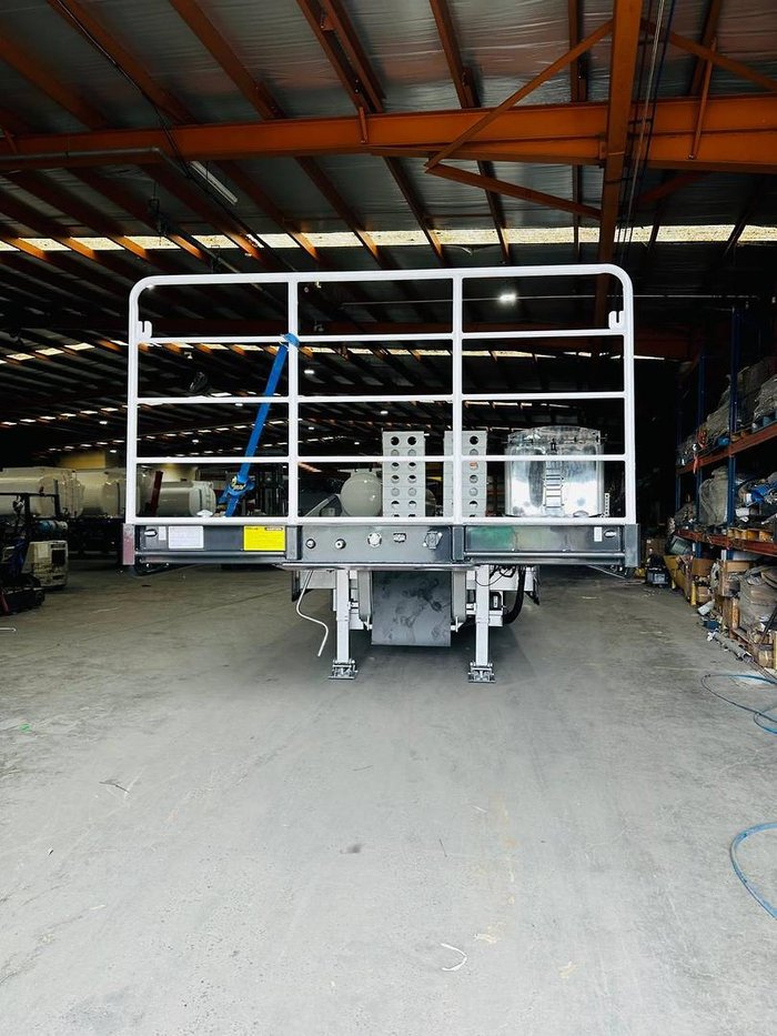 Stonestar Drop Deck Widener 19.5 Axle