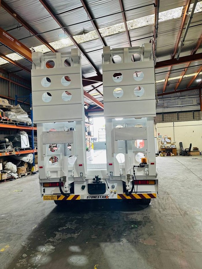 Stonestar Drop Deck Widener 19.5 Axle