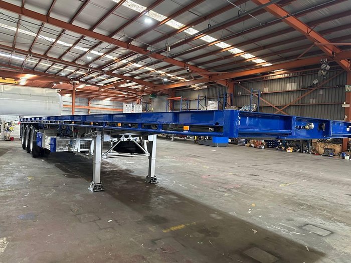 2025 Stonestar New Flat Top (Straight Deck) 45Ft Blue