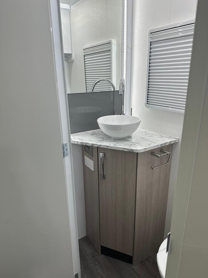 2025 Avida Longreach