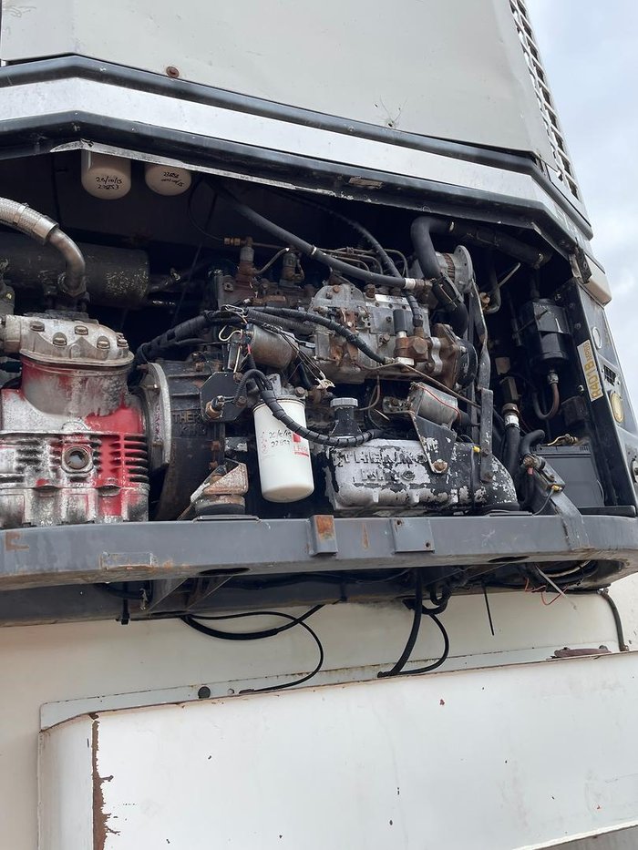 1998 Maxicube Triaxle Refrgerated Rollback A Trailer