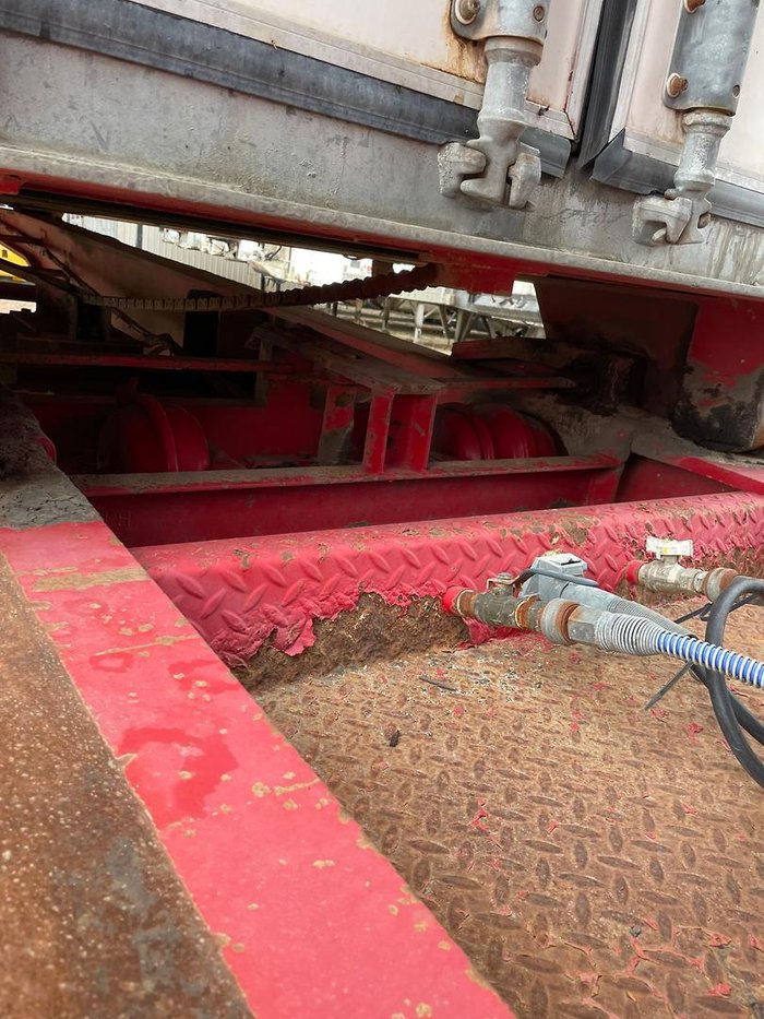 1998 Maxicube Triaxle Refrgerated Rollback A Trailer