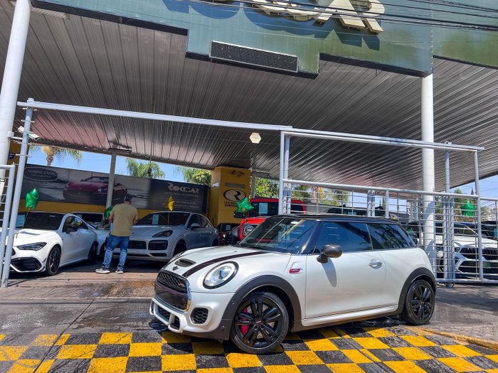 2018 MINI Mini
