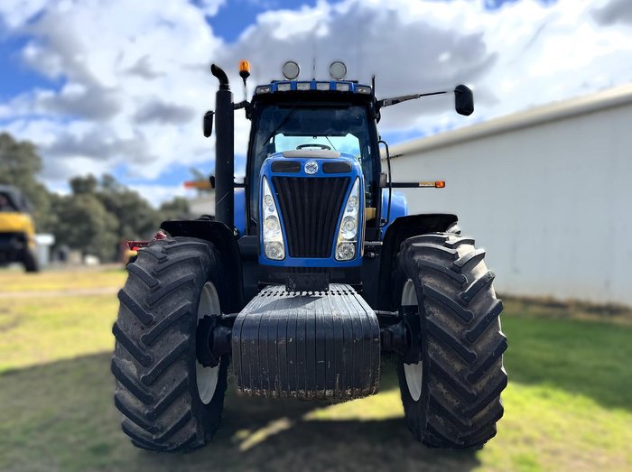 2009 New Holland T8050 Tractor