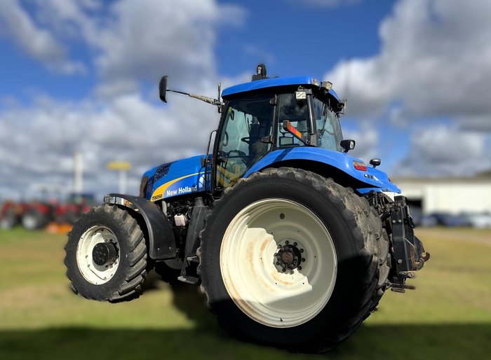 2009 New Holland T8050 Tractor