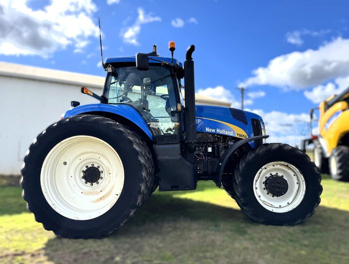 2009 New Holland T8050 Tractor