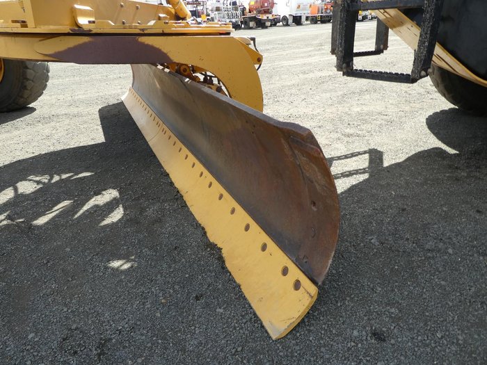 2011 Caterpillar 140M YELLOW