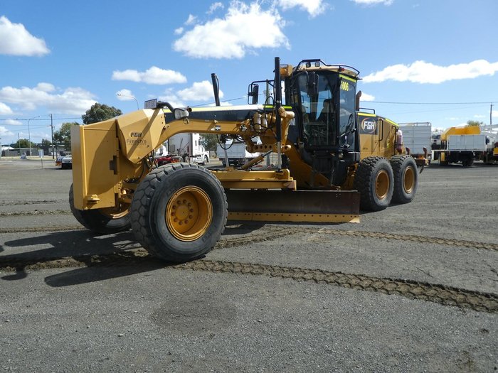 2011 Caterpillar 140M YELLOW
