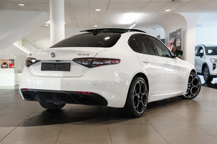 2023 Alfa Romeo Giulia Veloce